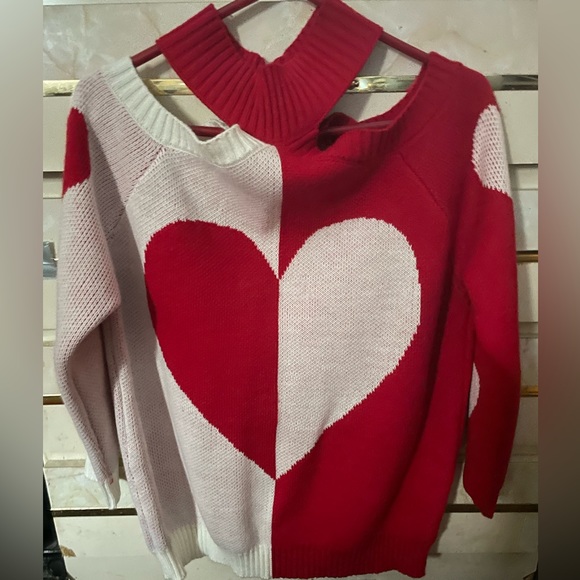 Red Mock Neck Heart Sweater - Picture 3 of 3